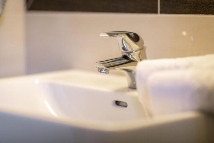 Apartment In Fuegen With A Shared Wellness Екстериор снимка
